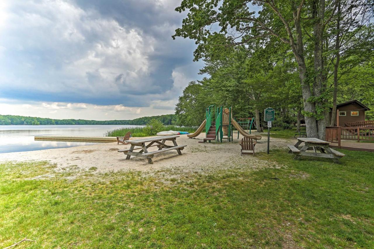 Cozy Gouldsboro Home With Fire Pit In Big Bass Lake! Esterno foto