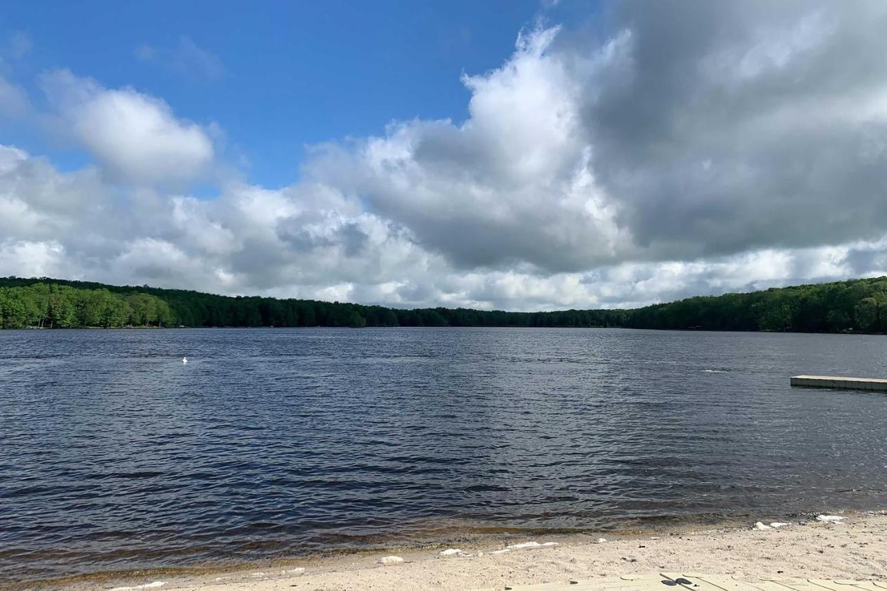 Cozy Gouldsboro Home With Fire Pit In Big Bass Lake! Esterno foto